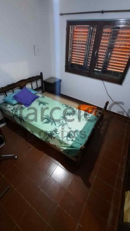 COLINAS DE V. SARSFIELD 3 DOR. 2 BÑOS 125 M2 CUB, COCH Y PATIO