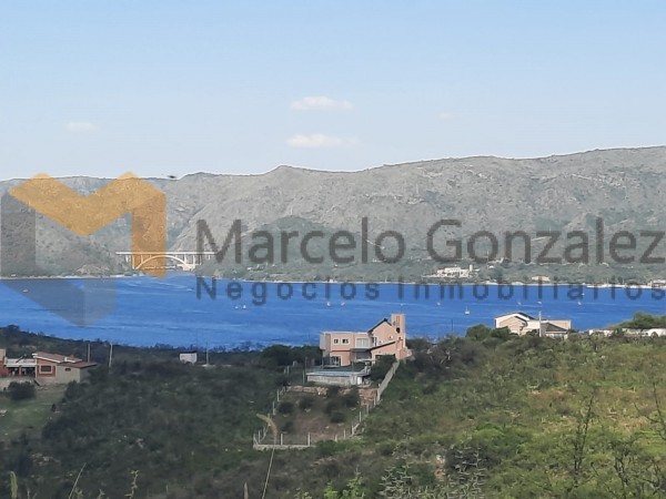 VILLA DEL LAGO: BARRIO LA LOMA VISTA AL LAGO