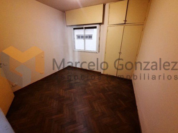 CENTRO: RECICLADO 2 DORM.C/DEPEND, ESCRITURA, CON COCHERA