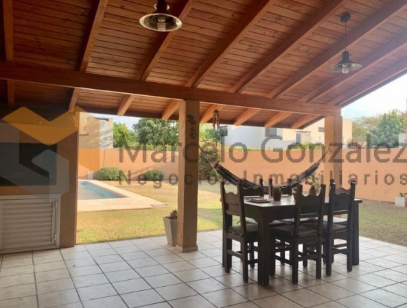 CAÑITAS: ESPECTACULAR, 2 PLANTAS , PATIO Y PILETA, ESCRITURA