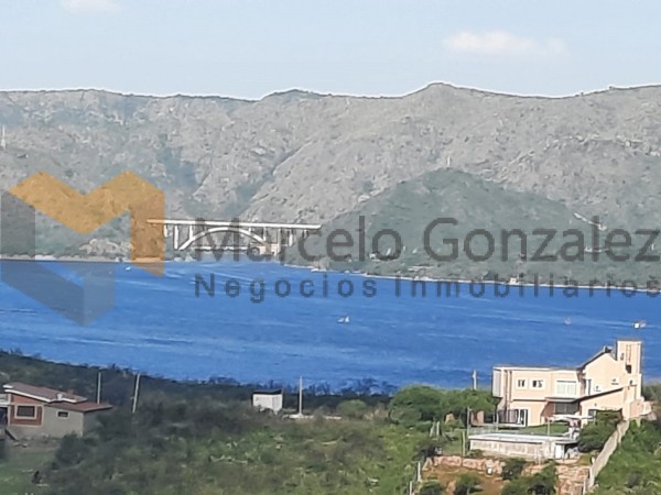 VILLA DEL LAGO: BARRIO LA LOMA VISTA AL LAGO