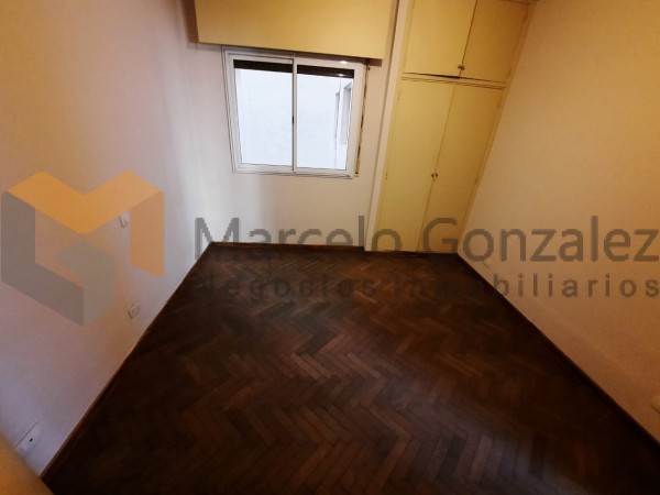 CENTRO: RECICLADO 2 DORM.C/DEPEND, ESCRITURA, CON COCHERA